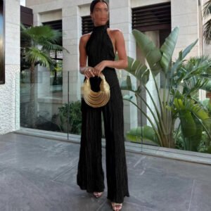 Terno com calça larga