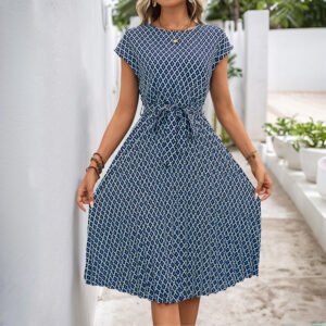 Vestido longo estampado com gola careca e amarração estilo western