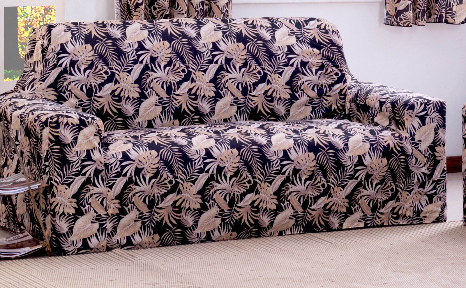 Capa de Sofá Adere Floral Preto 02 e 03 Lugares - Imagem 2