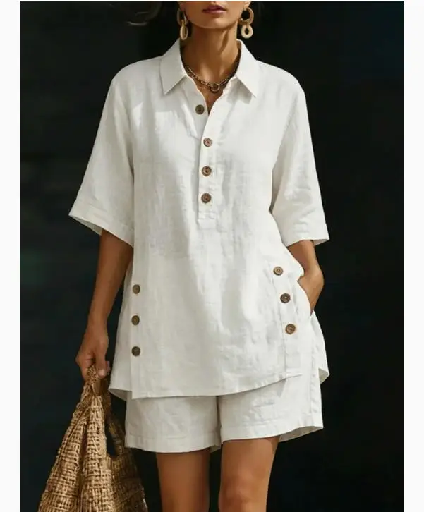 Conjunto Feminino de Camisa e Shorts para Uso Casual no Verão