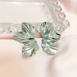 BRINCO MEIA FLOR AMASSADA (019060)