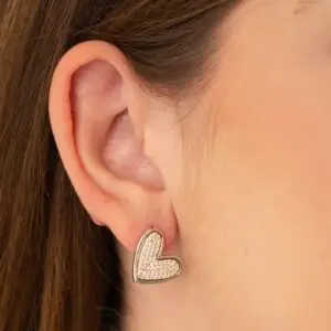 BRINCO CORAÇÃO CRAVEJADO DOIS BANHOS (021476)