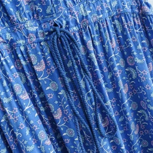Vestido Maxi Longo Estampa Floral Vintage com Decote em V
