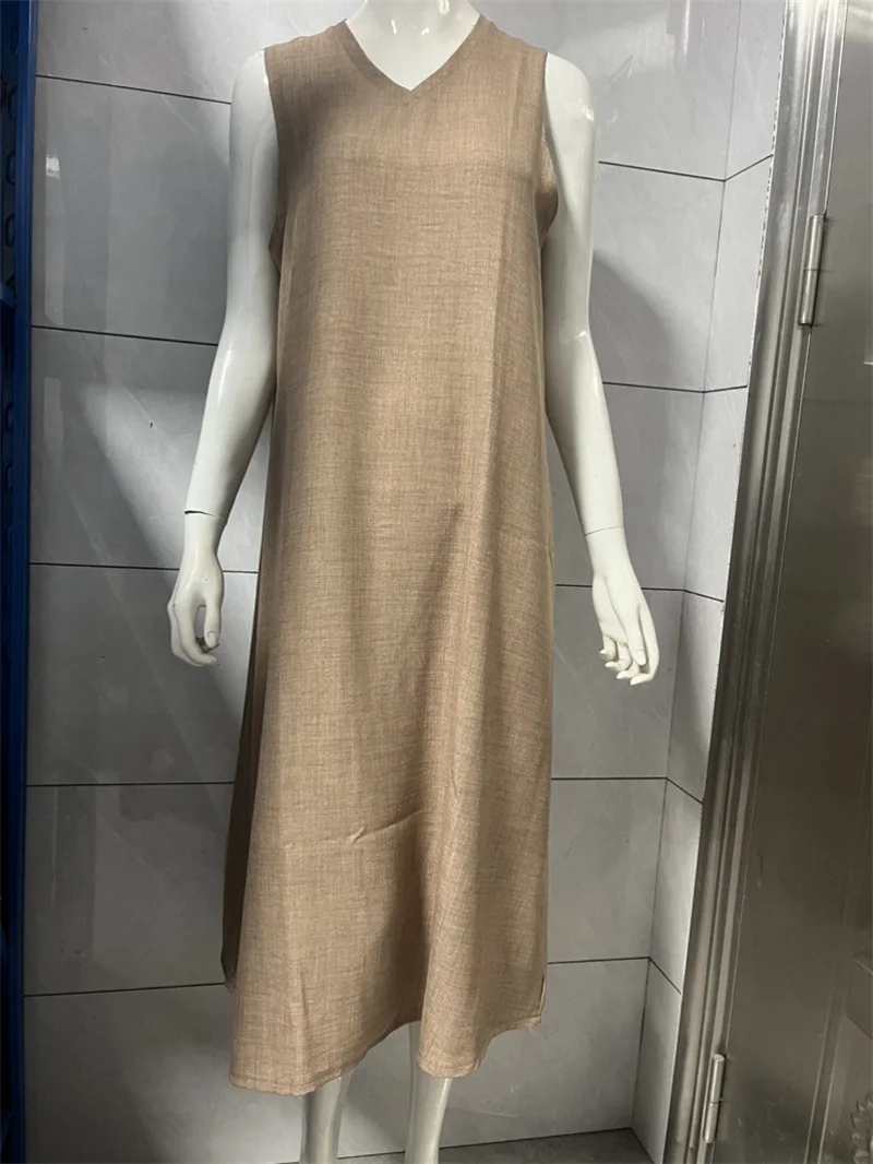 Vestido Midi Casual Plus Size com Decote em V - Imagem 13
