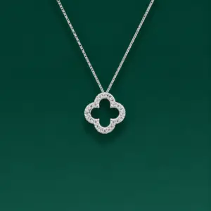 Colar Feminino em Prata 925 com Pingente de Trevo Cravejado